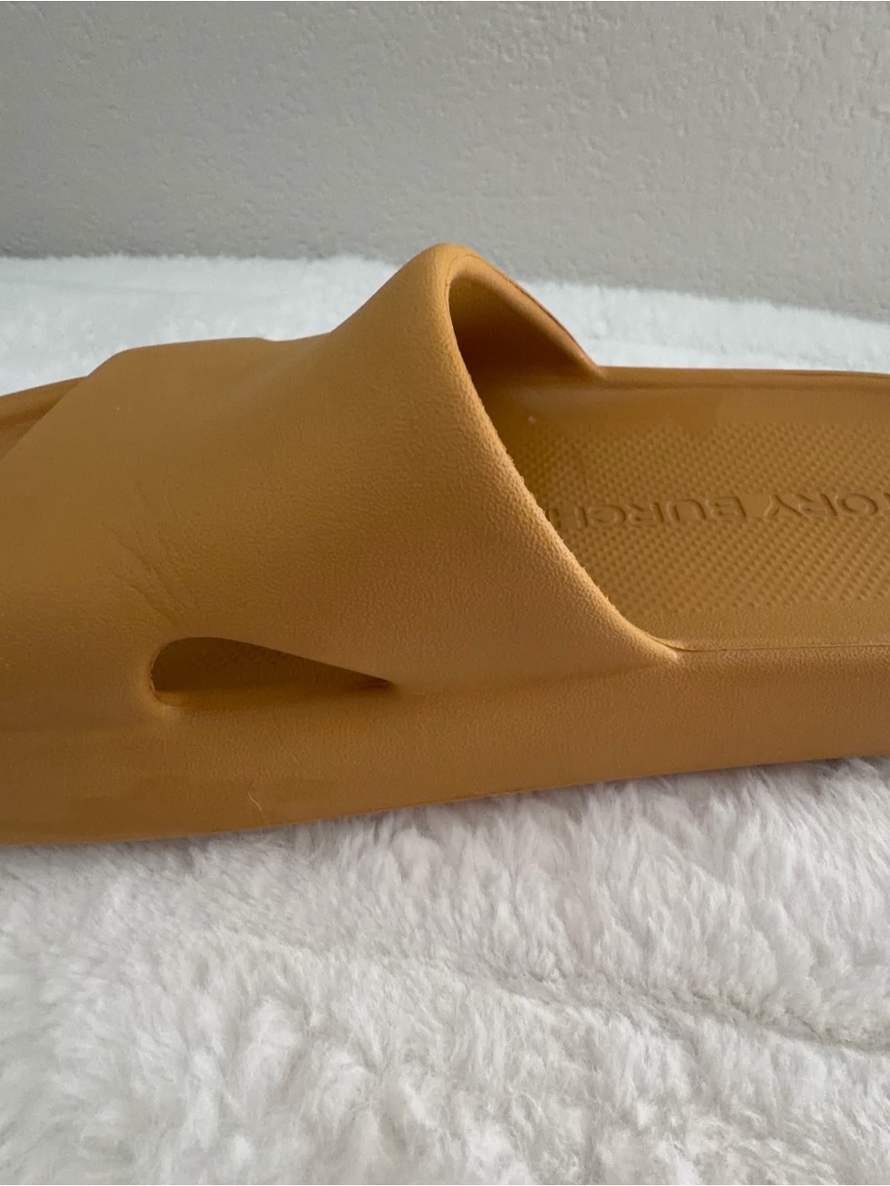 Tory Burch Mustard Tone 9B Slide Sandals - Picture 4 of 8